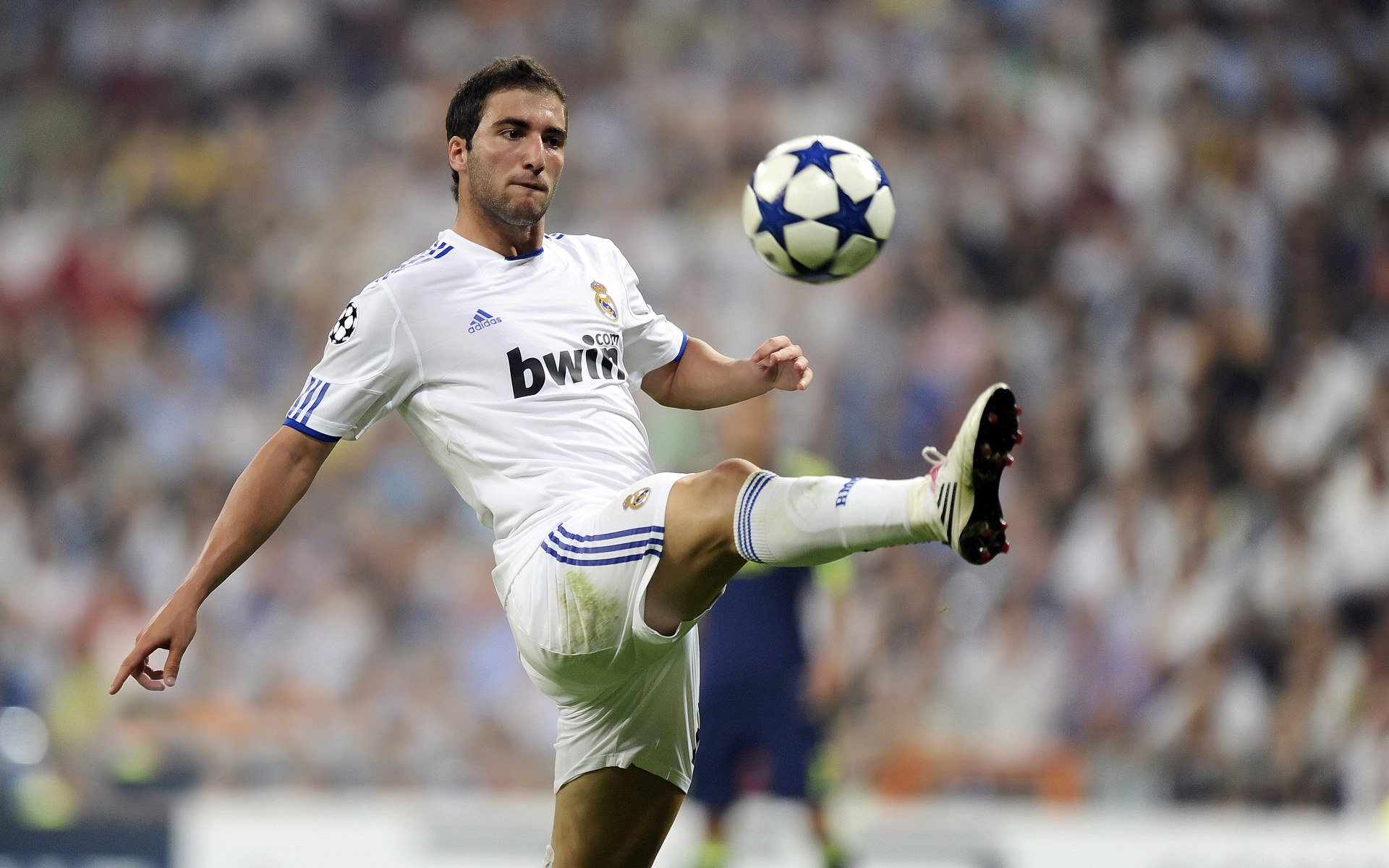 德甲新战术引领潮流,精彩片段层出不穷,德甲新赛季实力分析